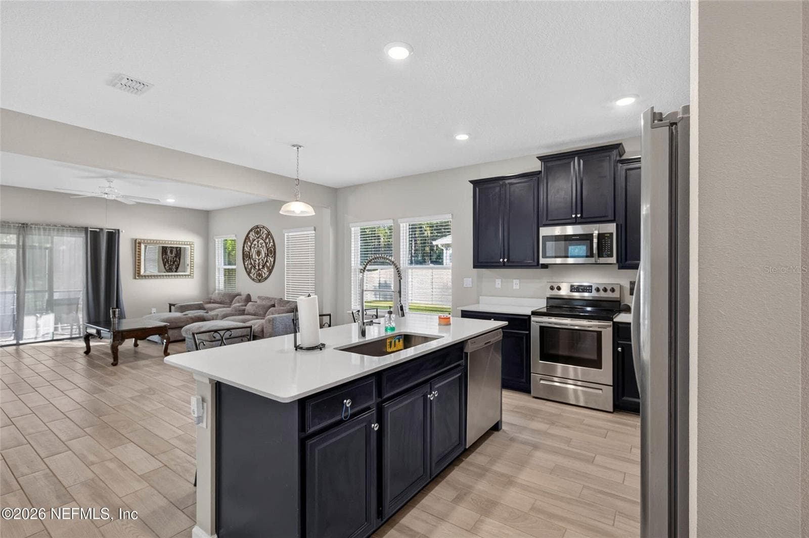 Single Family Residence at 10399 PAVNES CREEK DR, JACKSONVILLE, photo 9 of 53