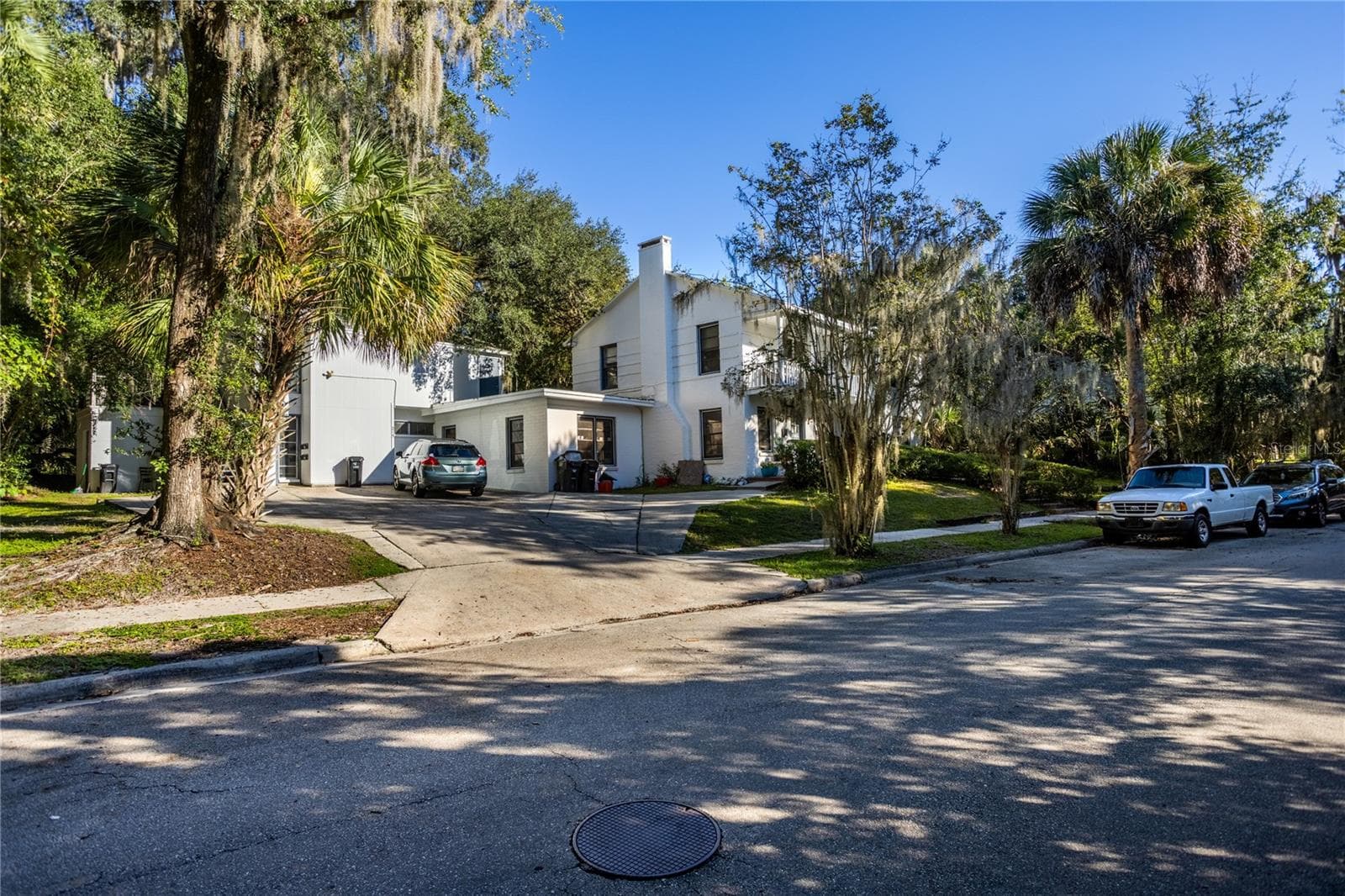 Quadruplex at 213 NE BLVD BLVD #213-215, GAINESVILLE, photo 2 of 47