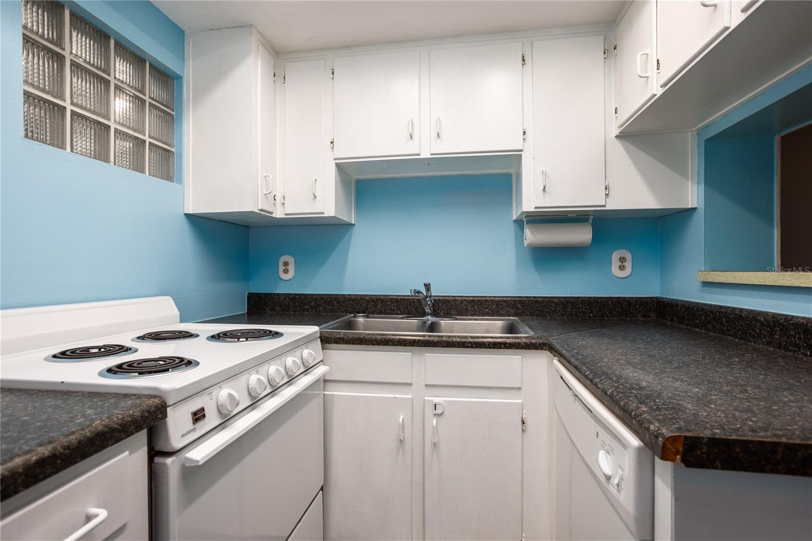 Quadruplex at 213 NE BLVD BLVD #213-215, GAINESVILLE, photo 9 of 47