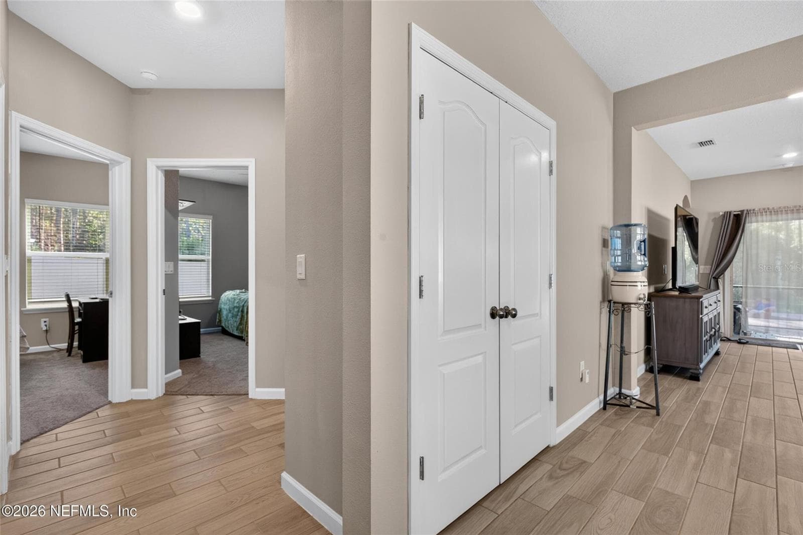 Single Family Residence at 10399 PAVNES CREEK DR, JACKSONVILLE, photo 16 of 53