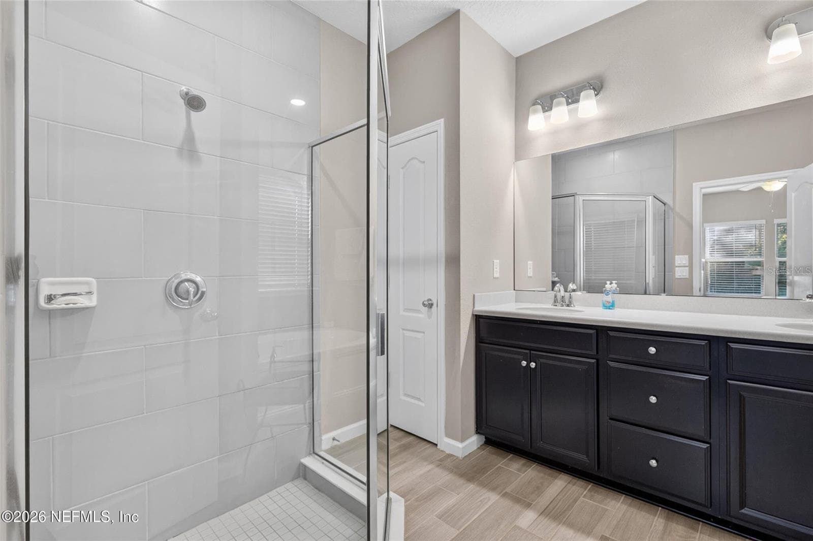 Single Family Residence at 10399 PAVNES CREEK DR, JACKSONVILLE, photo 24 of 53