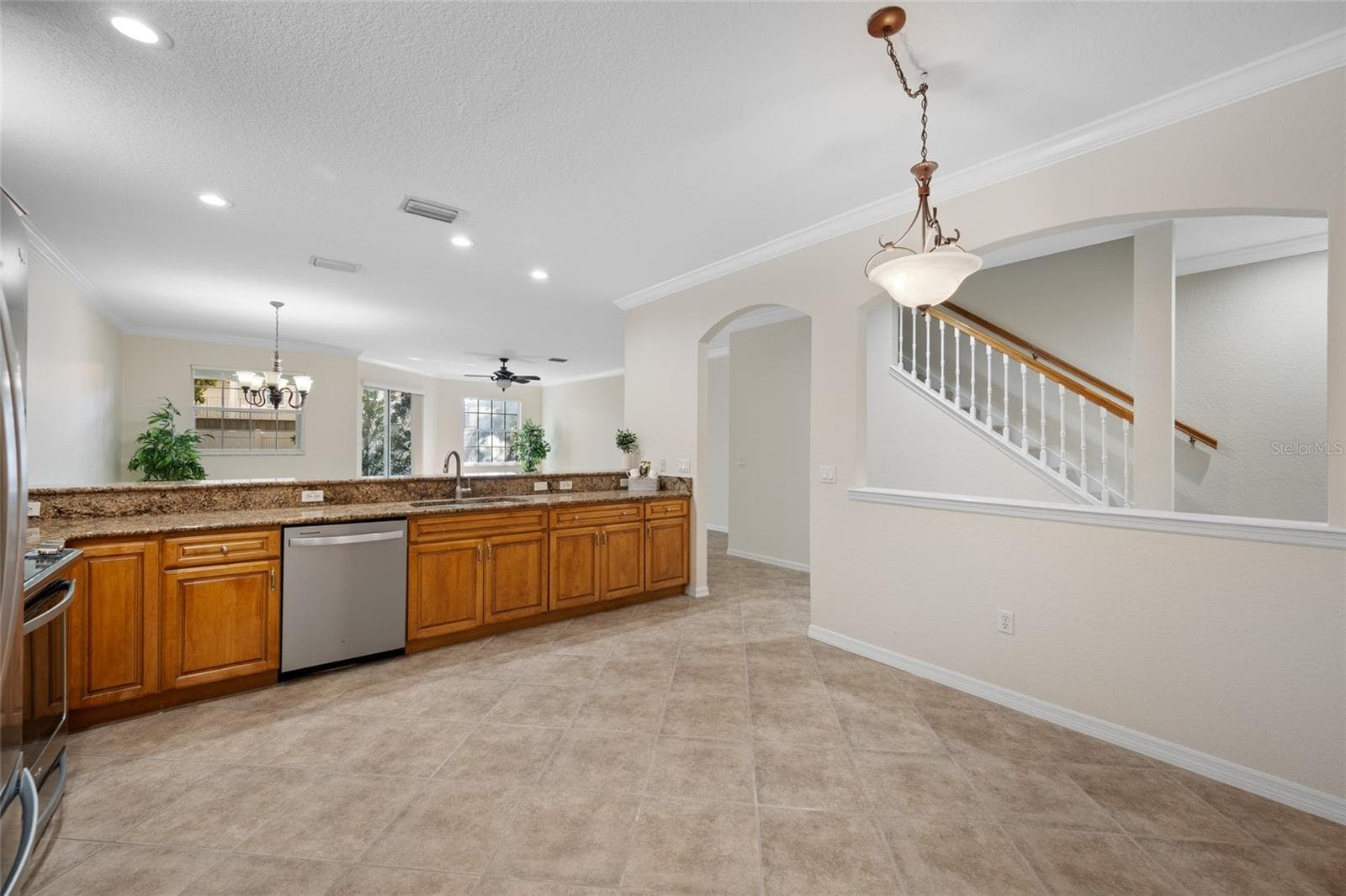 Nice Open Floor Plan! - 9719 TAYLOR ROSE LN, SEMINOLE