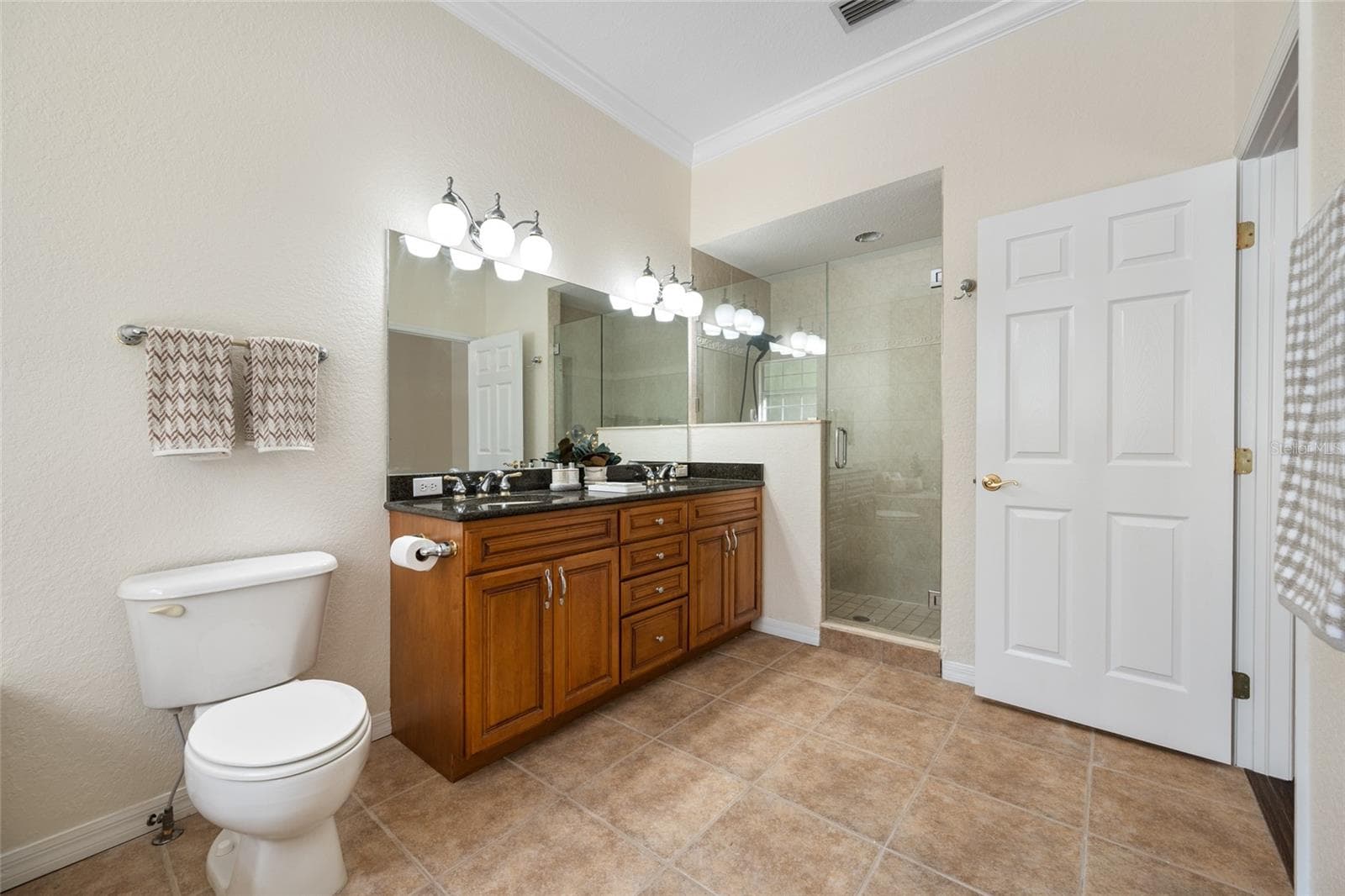 Separate Shower Stall! - Linen Closet in Primary BR! - 9719 TAYLOR ROSE LN, SEMINOLE