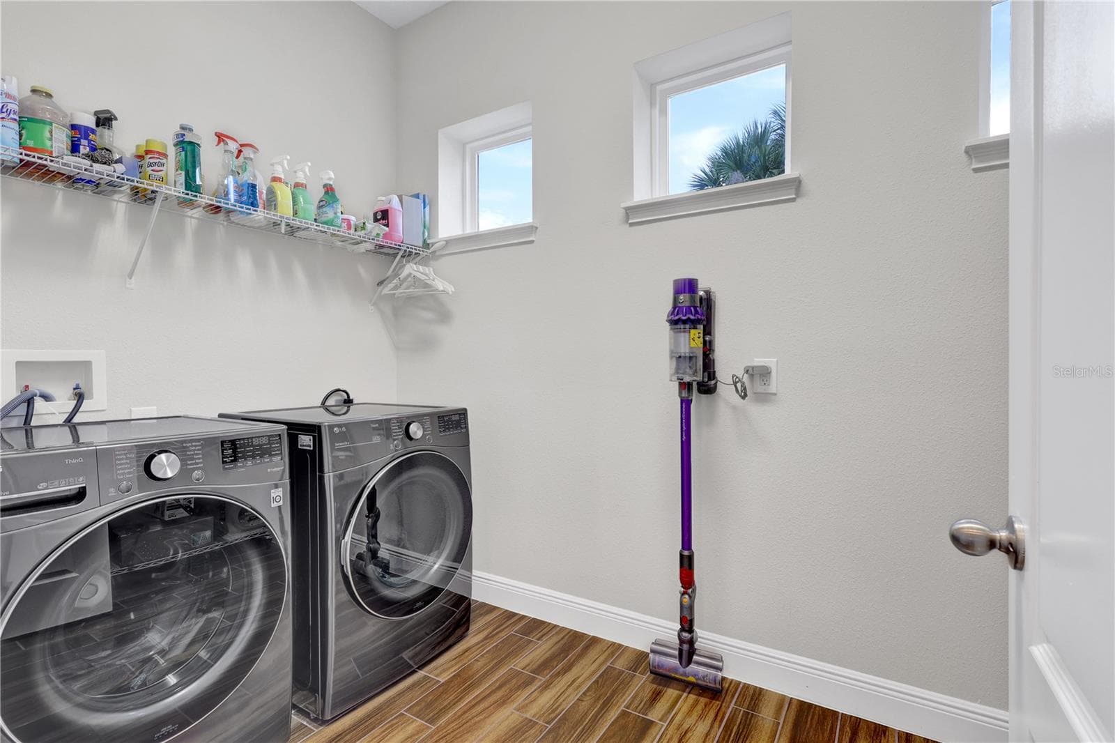 Single Family Residence at 13375 BEEBE ALY, ORLANDO, photo 15 of 55