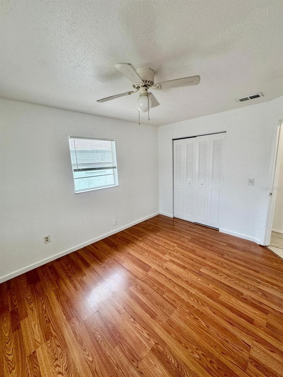 Condominium at 715 MICHIGAN CT #3, ST CLOUD, photo 5 of 8