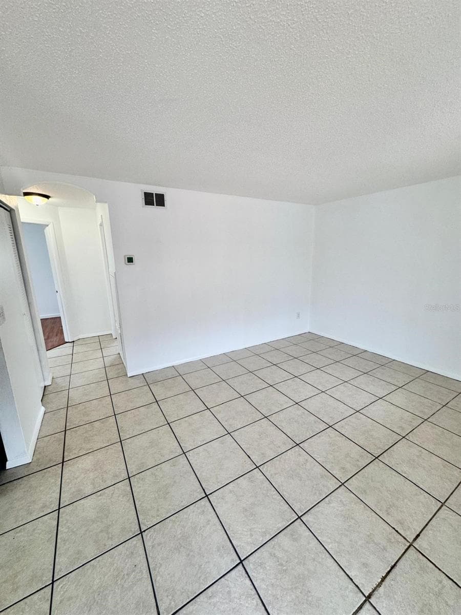 Condominium at 715 MICHIGAN CT #3, ST CLOUD, photo 7 of 8