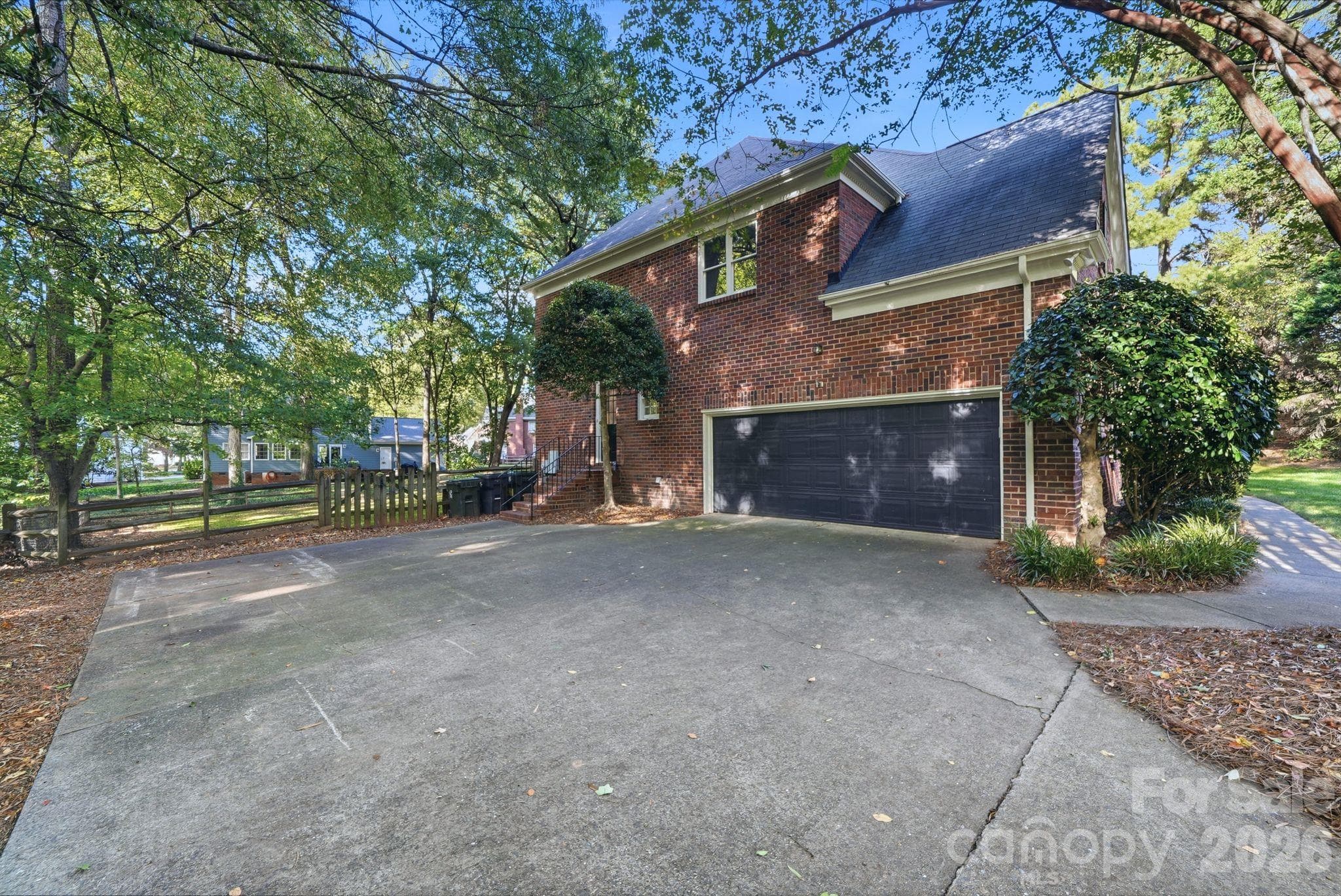 Single Family Residence at 8800 Oxfordshire Court, Huntersville, photo 3 of 44