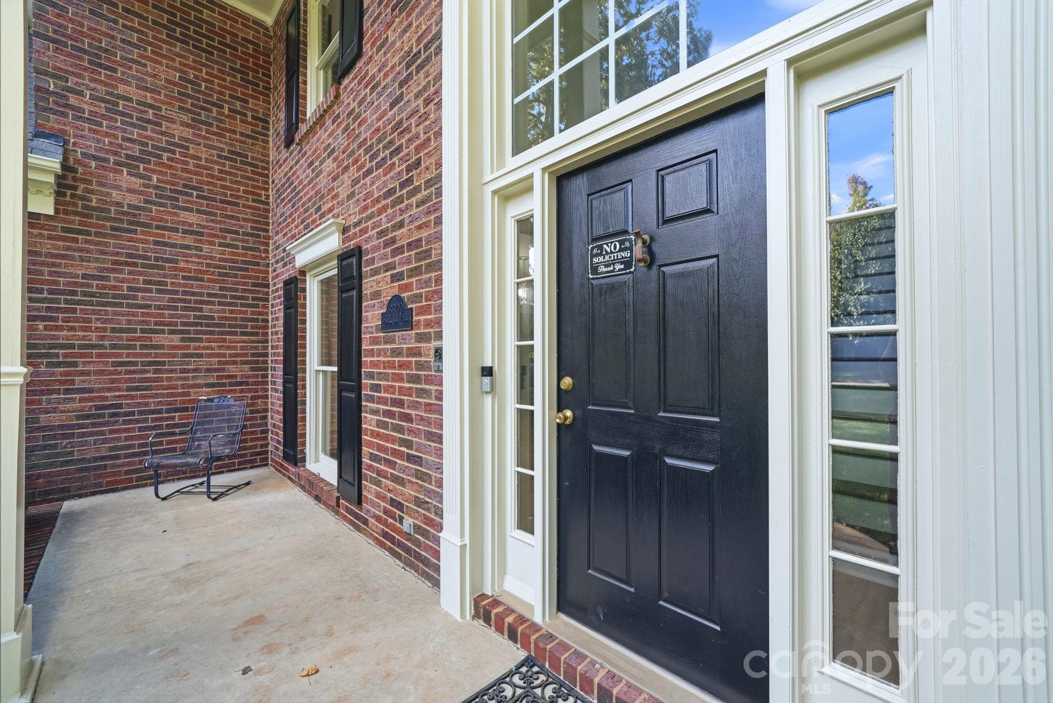 Single Family Residence at 8800 Oxfordshire Court, Huntersville, photo 4 of 44