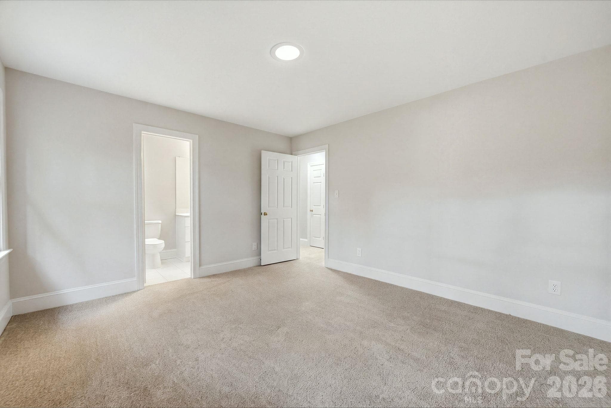 Single Family Residence at 8800 Oxfordshire Court, Huntersville, photo 27 of 44