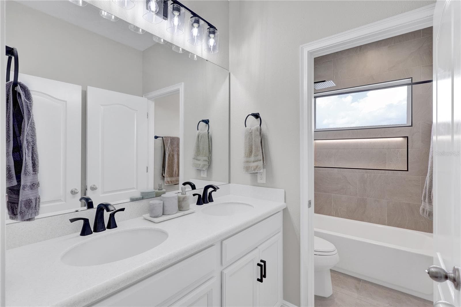 Single Family Residence at 13375 BEEBE ALY, ORLANDO, photo 42 of 55