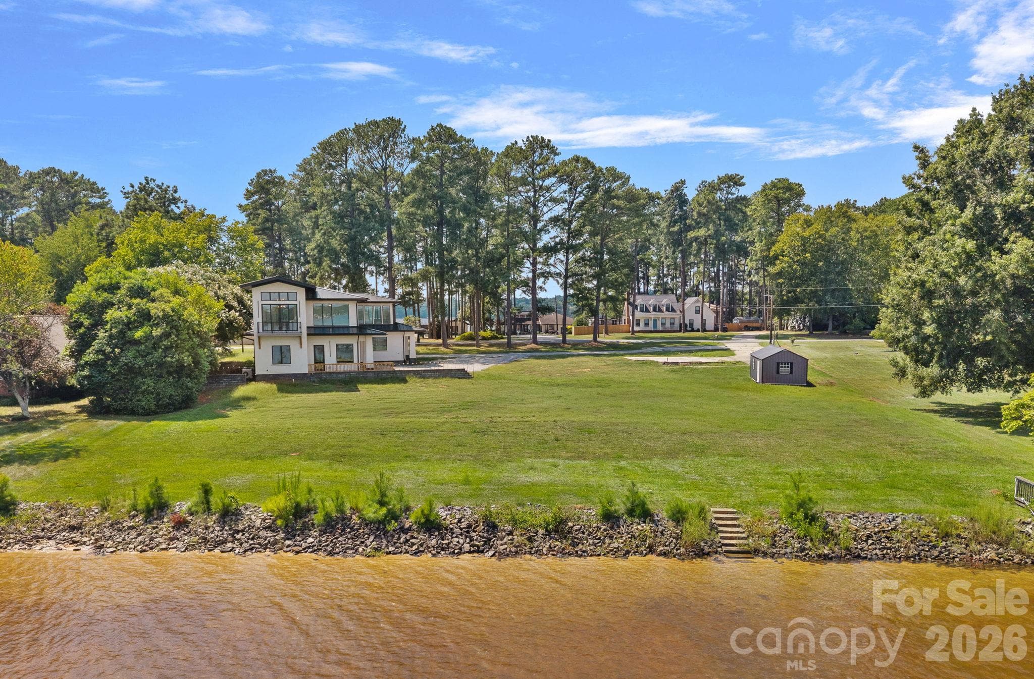 Single Family Residence at 627 Isle Of Pines Road, Mooresville, photo 8 of 47