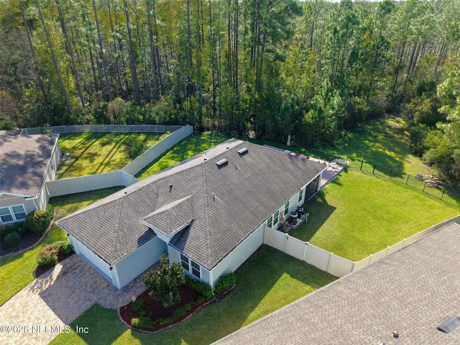 Single Family Residence at 10399 PAVNES CREEK DR, JACKSONVILLE, photo 36 of 53