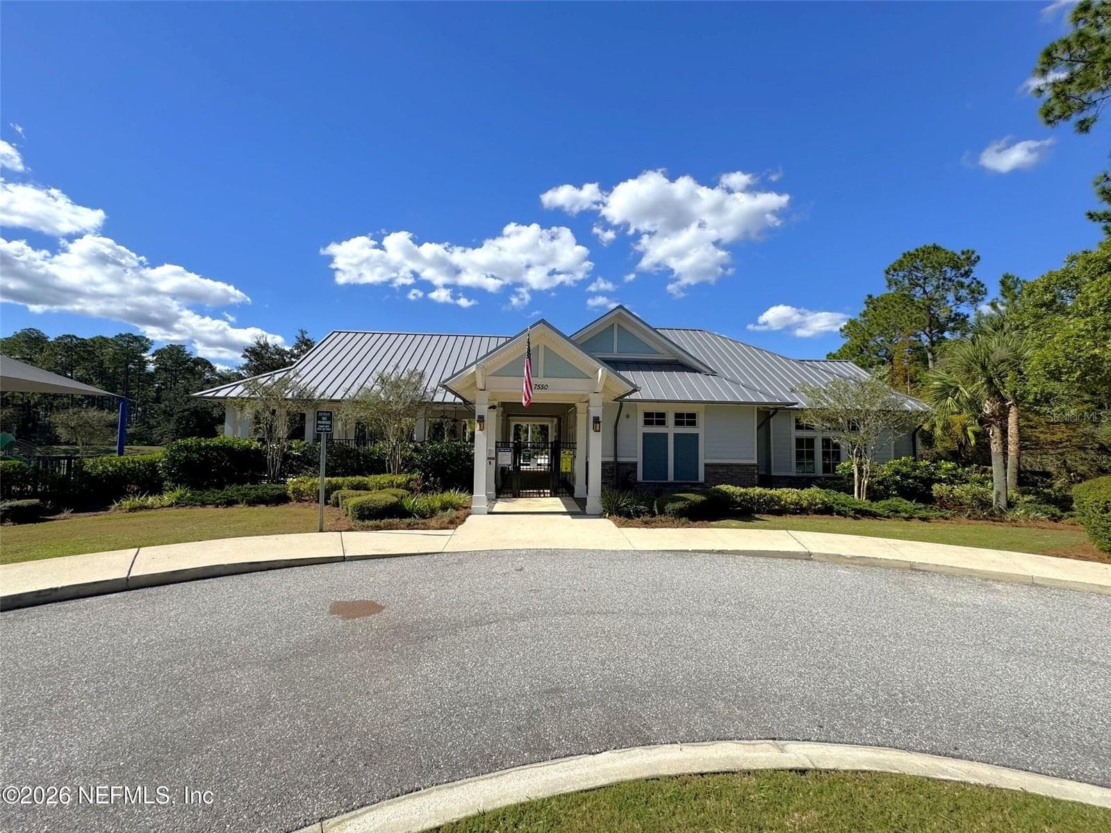 Single Family Residence at 10399 PAVNES CREEK DR, JACKSONVILLE, photo 42 of 53
