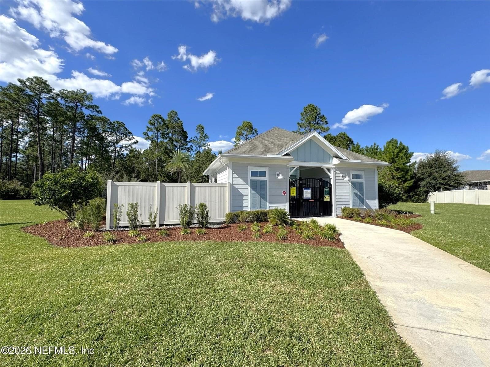 Single Family Residence at 10399 PAVNES CREEK DR, JACKSONVILLE, photo 48 of 53