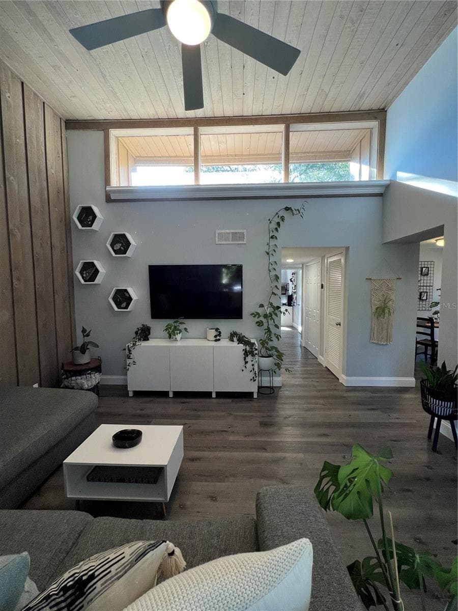 Condominium at 269 CROWN OAKS WAY #202, LONGWOOD, photo 5 of 33