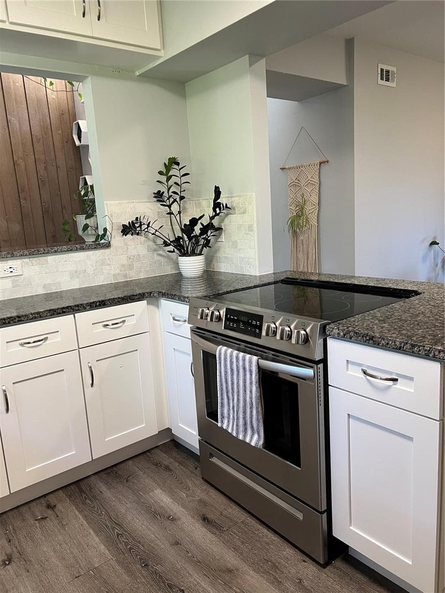 Condominium at 269 CROWN OAKS WAY #202, LONGWOOD, photo 10 of 33