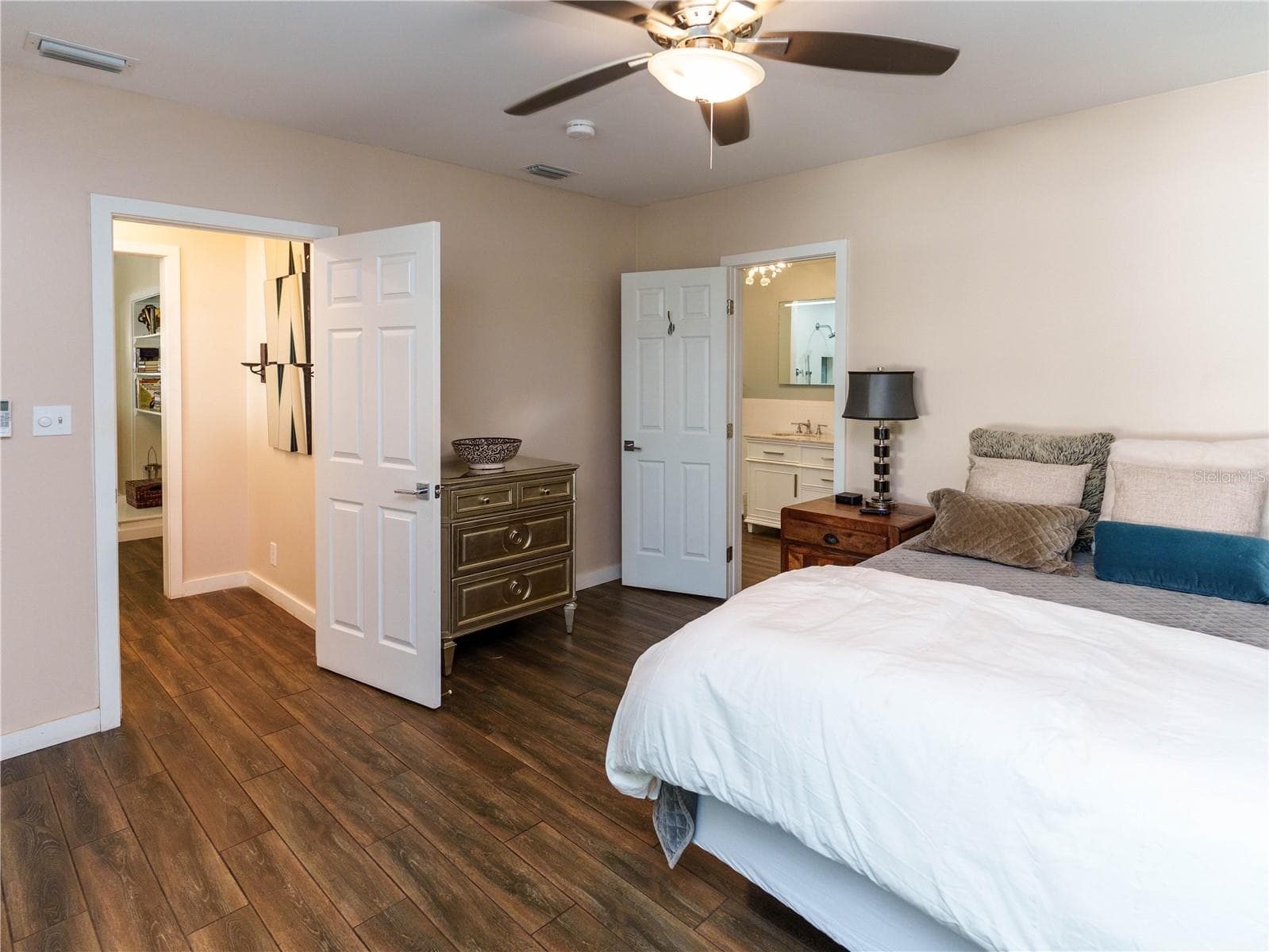 Single Family Residence at 2633 W SUNSET DR, TAMPA, photo 22 of 68