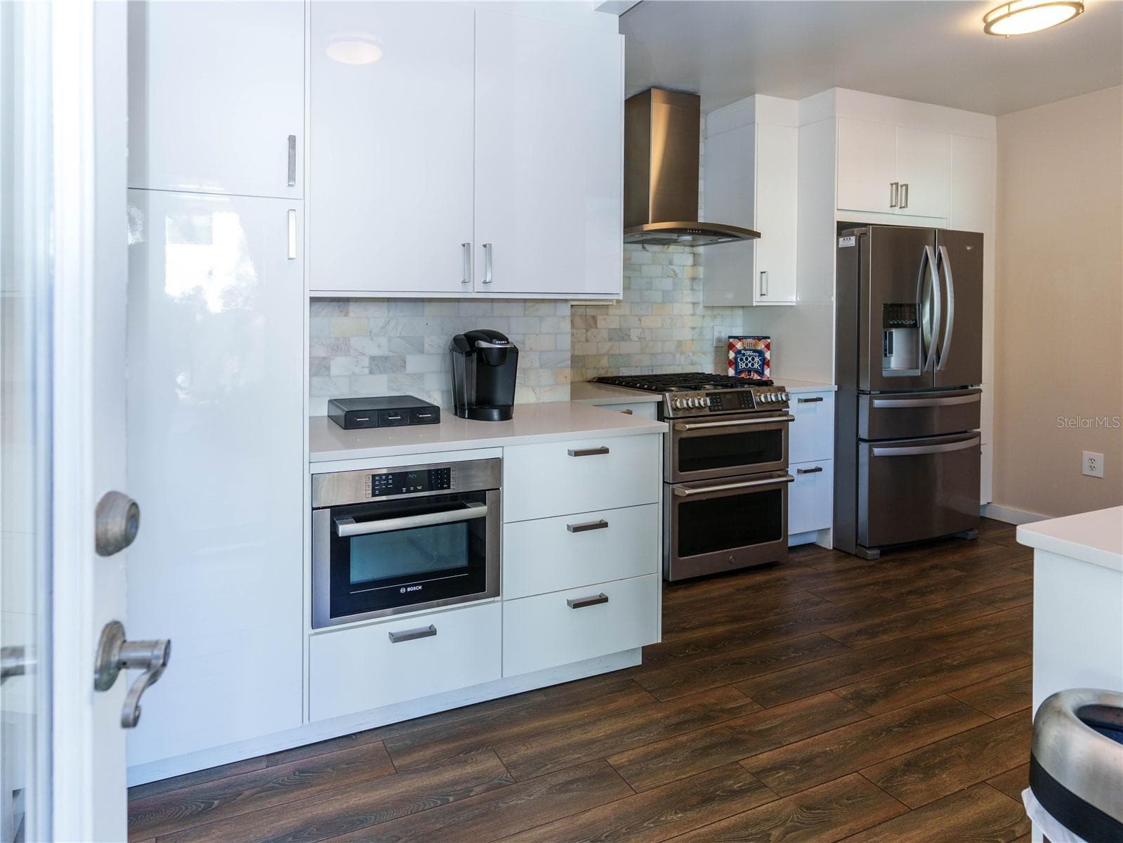 Single Family Residence at 2633 W SUNSET DR, TAMPA, photo 30 of 68