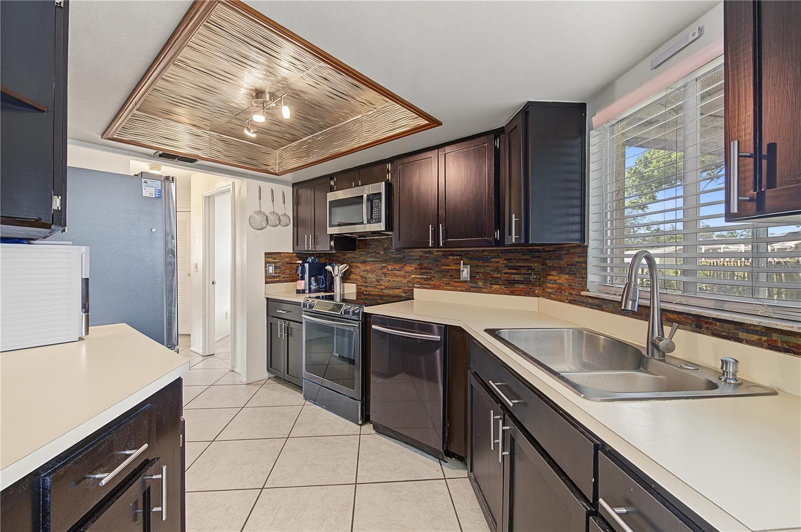Kitchen - 10465 MAYFLOWER RD, SPRING HILL