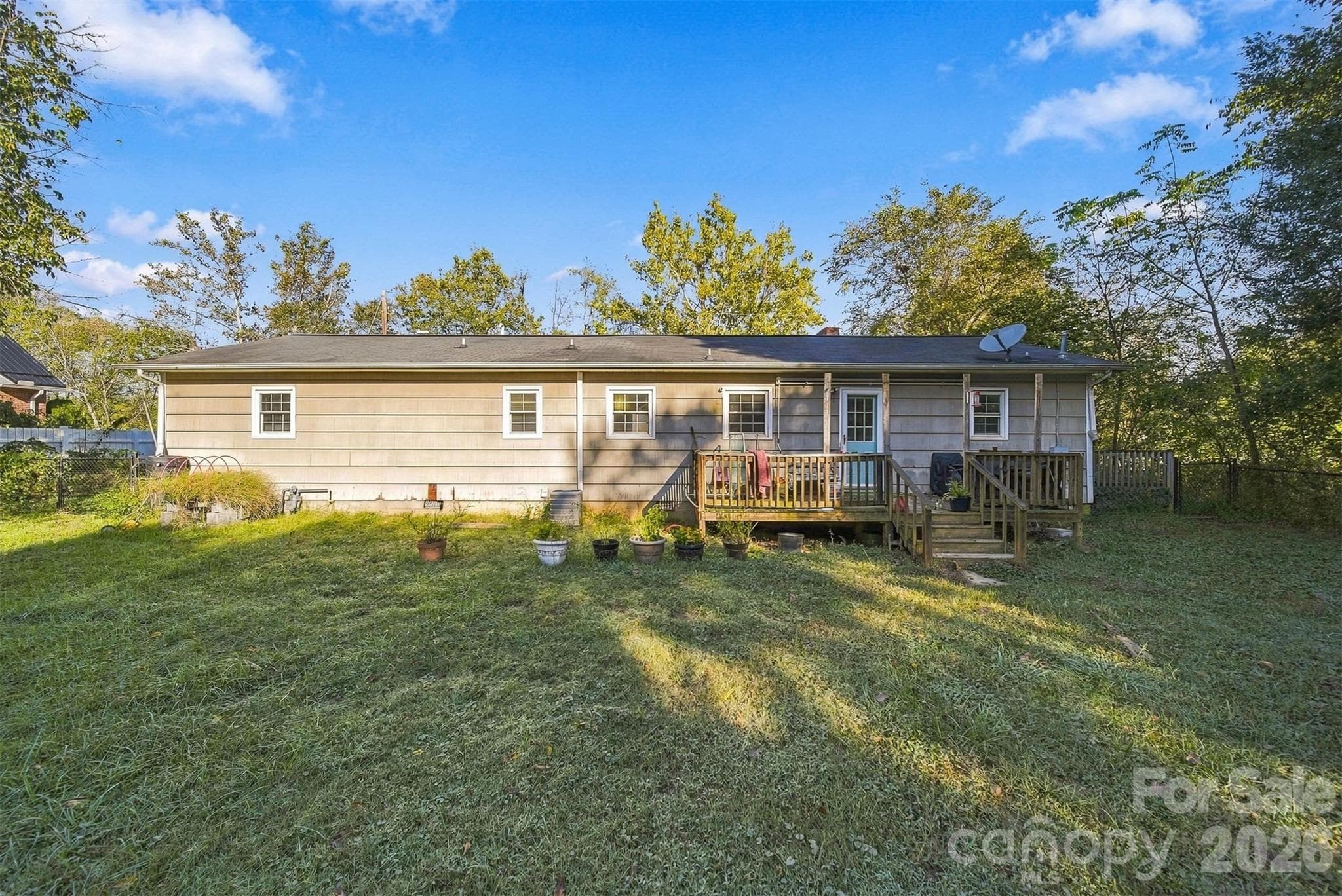 Single Family Residence at 640 Diamondhead Drive, Lenoir, photo 25 of 33