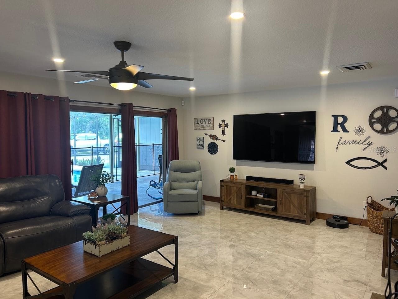 Single Family Residence at 100 PALM LAKE CT, LONGWOOD, photo 25 of 48