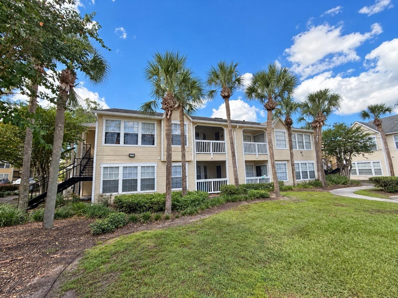 Condominium at 1085 S HIAWASSEE RD #524, ORLANDO, photo 2 of 26