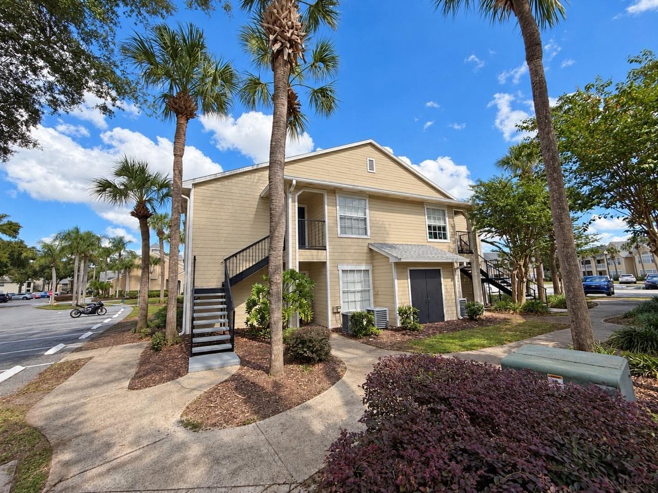 Condominium at 1085 S HIAWASSEE RD #524, ORLANDO, photo 4 of 26