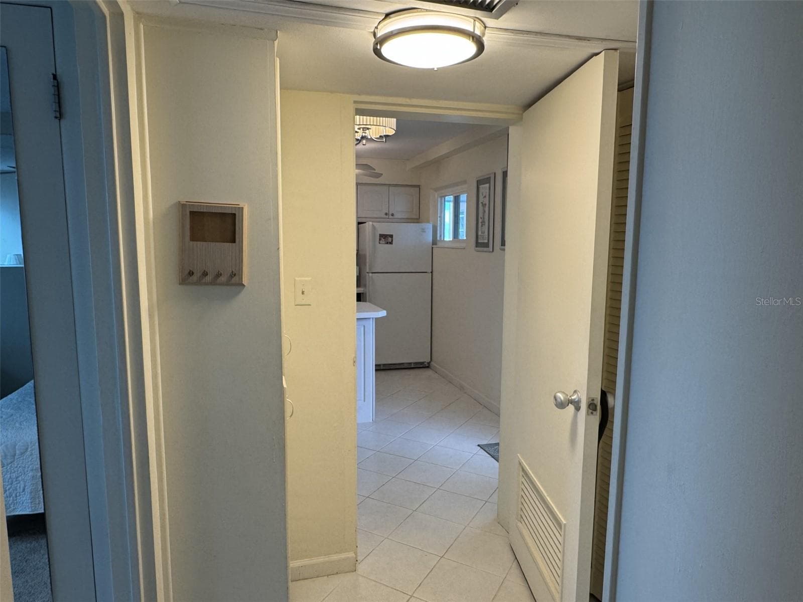 from bath to kitch - 33 S GULFSTREAM AVE #702, SARASOTA