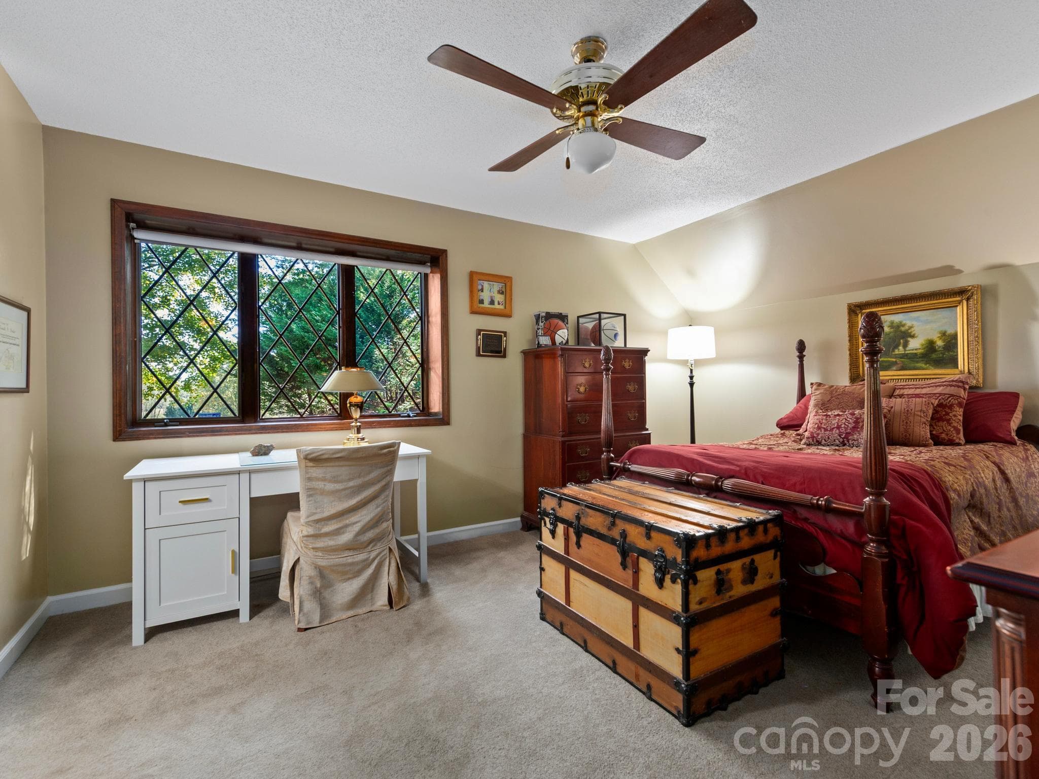 Spacious Primary Suite - 1548 Bear Creek Road, Leicester