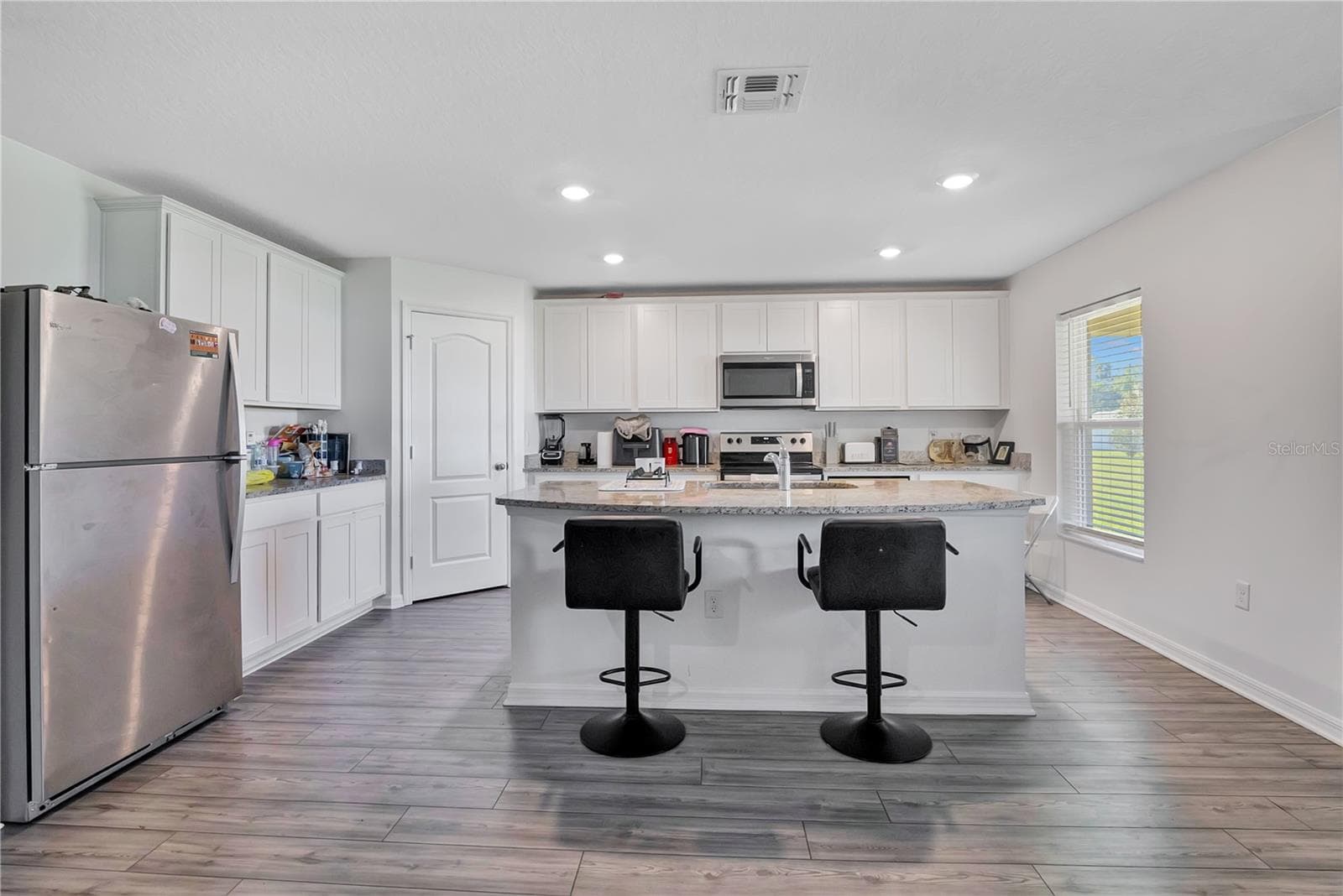 Single Family Residence at 12893 DEL LAGO DR, ASTATULA, photo 5 of 20