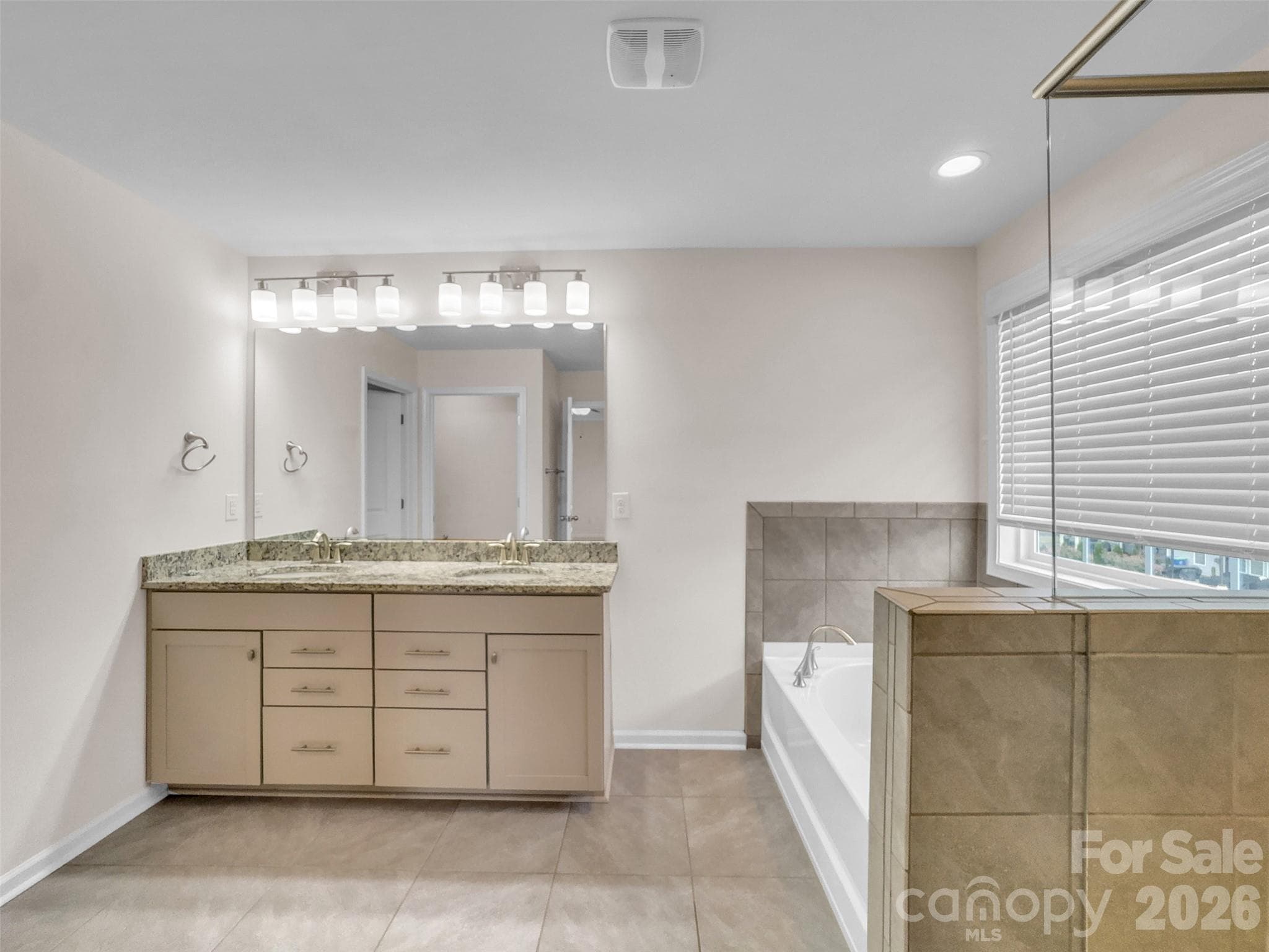 Master bath - 2045 Saddlebred Drive, Iron Station