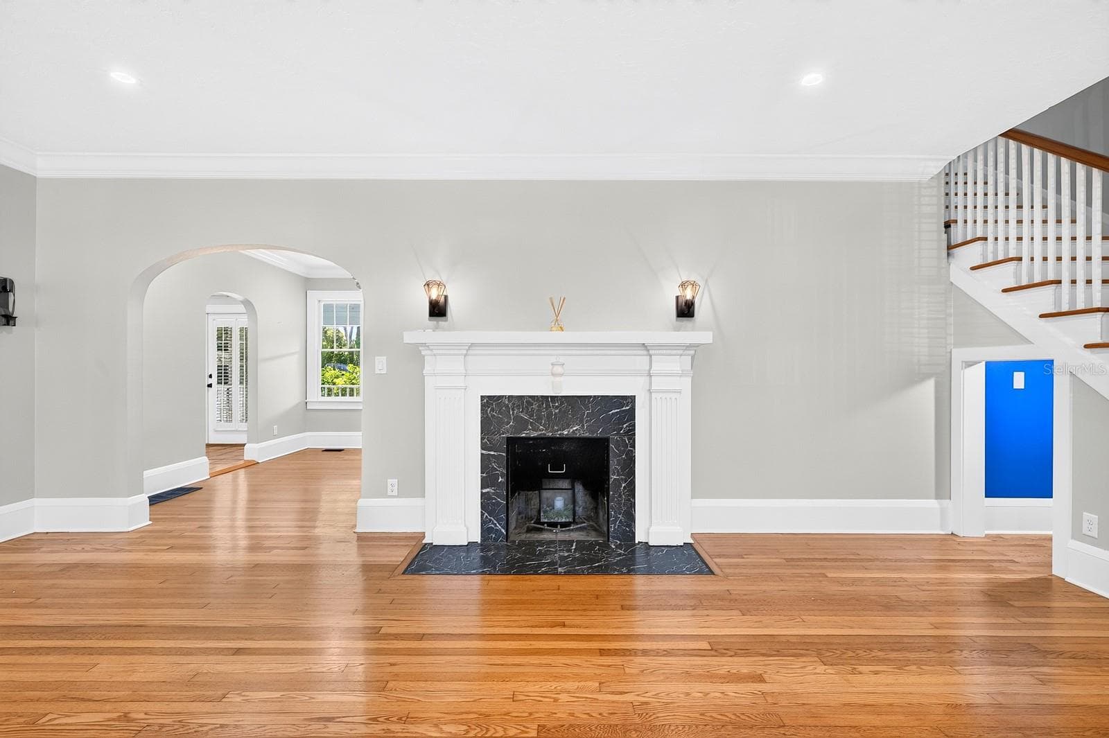 Single Family Residence at 128 WISTERIA AVE, ORLANDO, photo 8 of 53