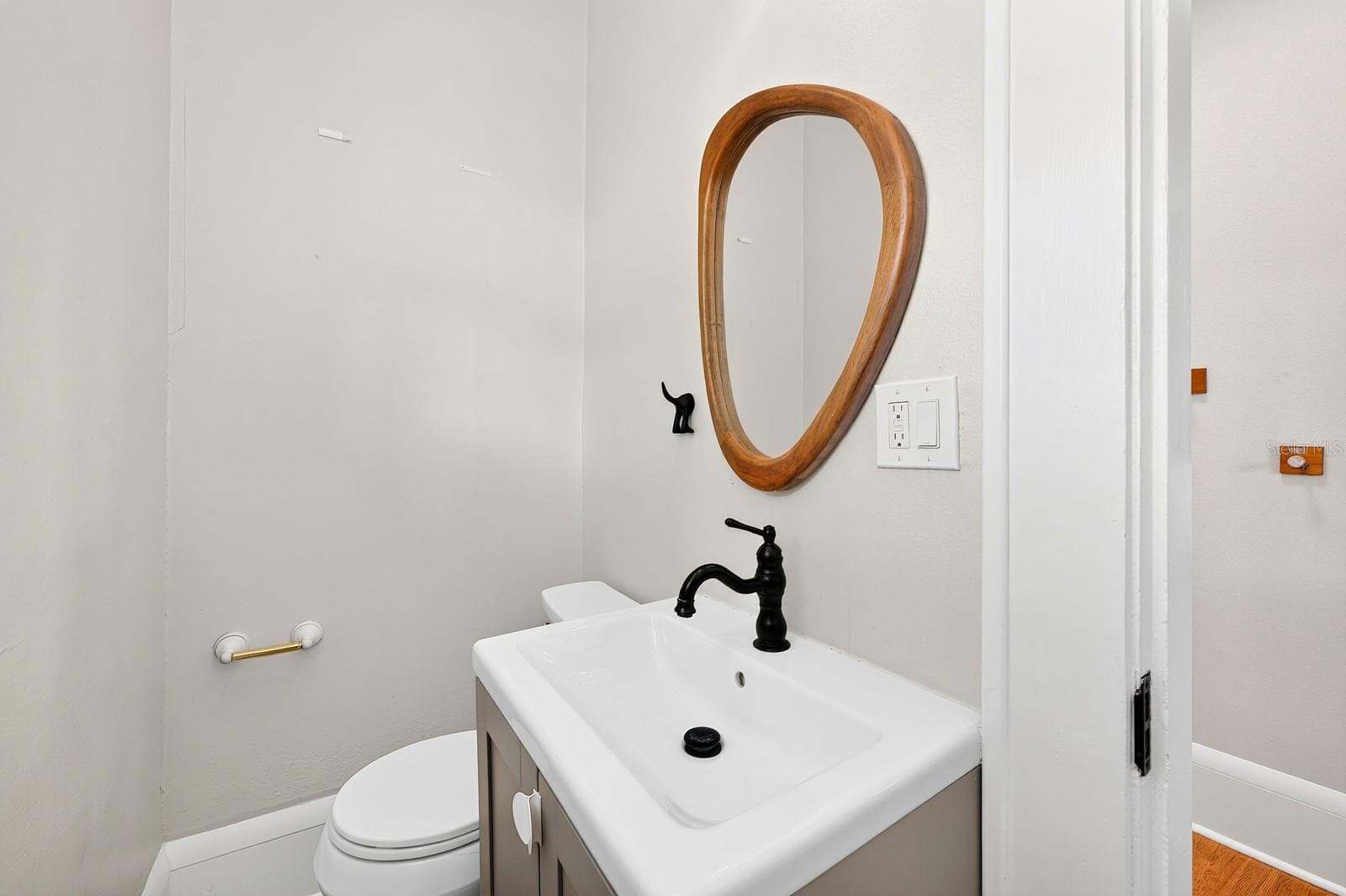 Single Family Residence at 128 WISTERIA AVE, ORLANDO, photo 21 of 53