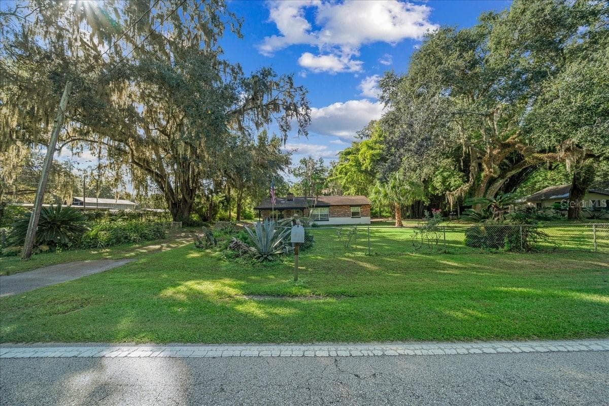 746 NE 35TH - 722 & 746 NE 35TH ST, OCALA