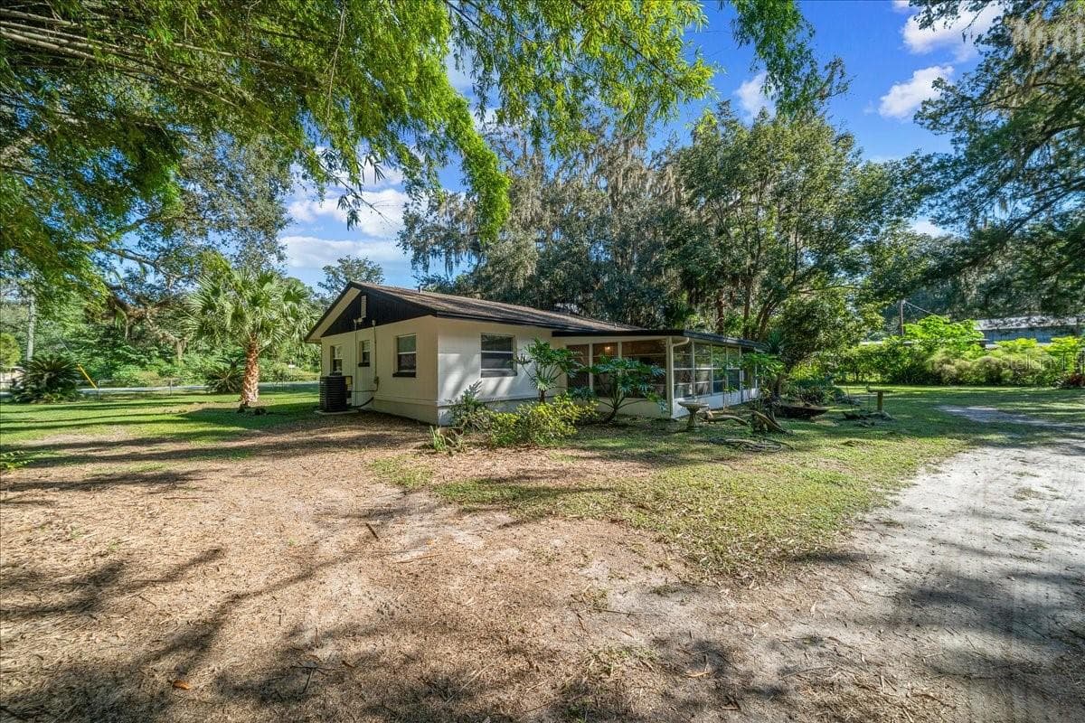 746 NE 35TH - 722 & 746 NE 35TH ST, OCALA