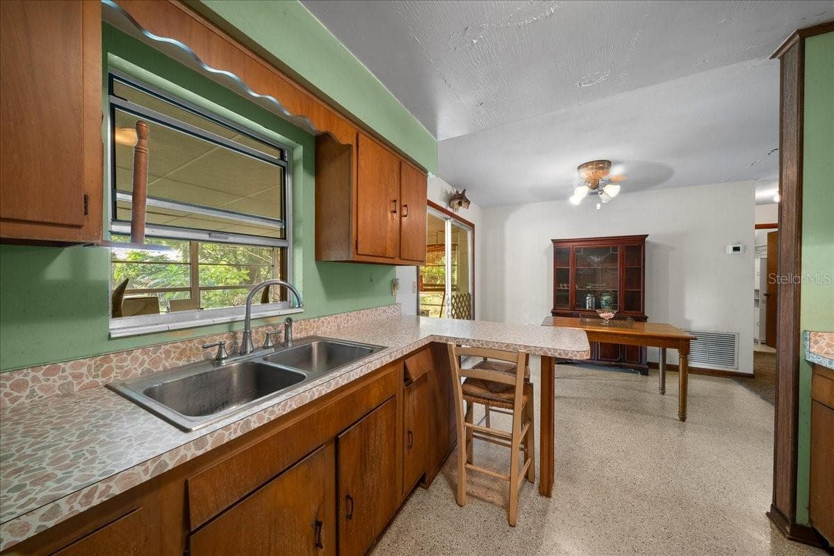 746 NE 35TH - 722 & 746 NE 35TH ST, OCALA