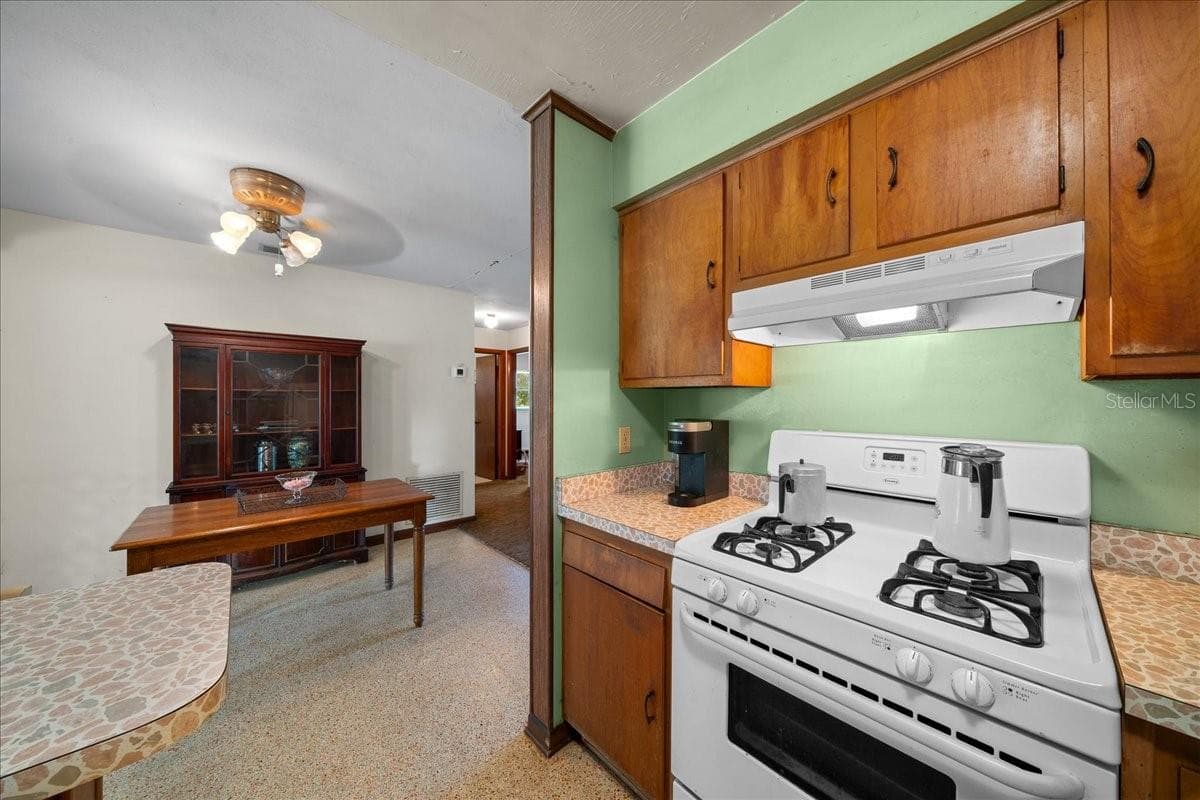 746 NE 35TH - 722 & 746 NE 35TH ST, OCALA