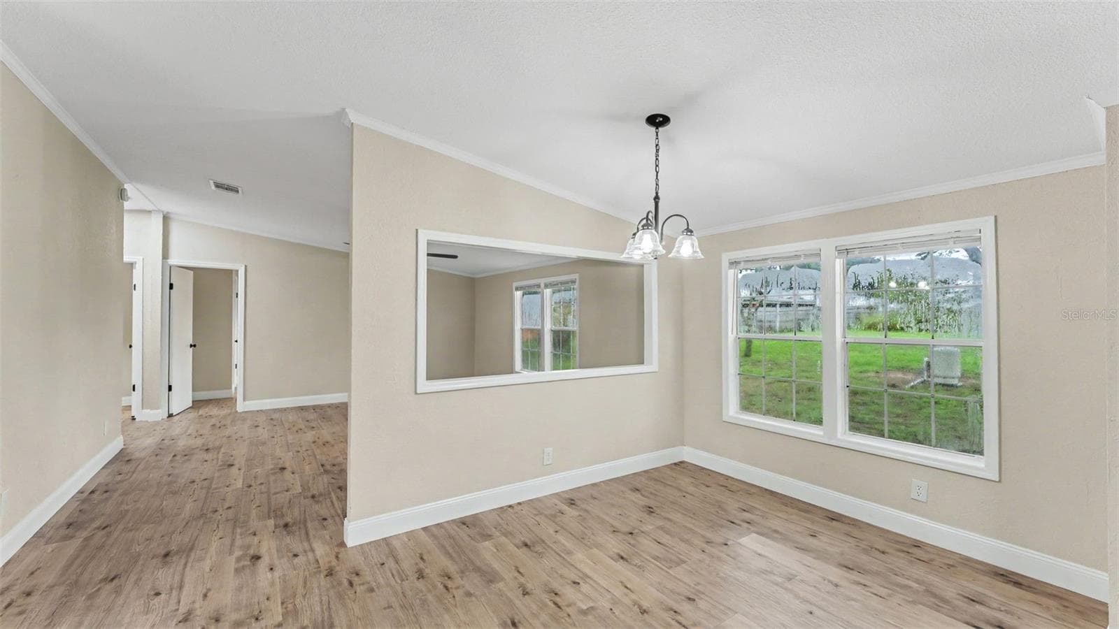 Manufactured Home at 207 BRADBURY RD, HAINES CITY, photo 8 of 26