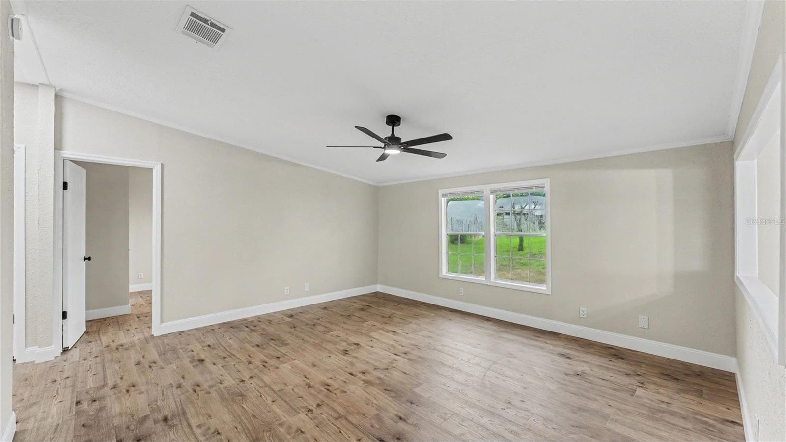 Manufactured Home at 207 BRADBURY RD, HAINES CITY, photo 9 of 26