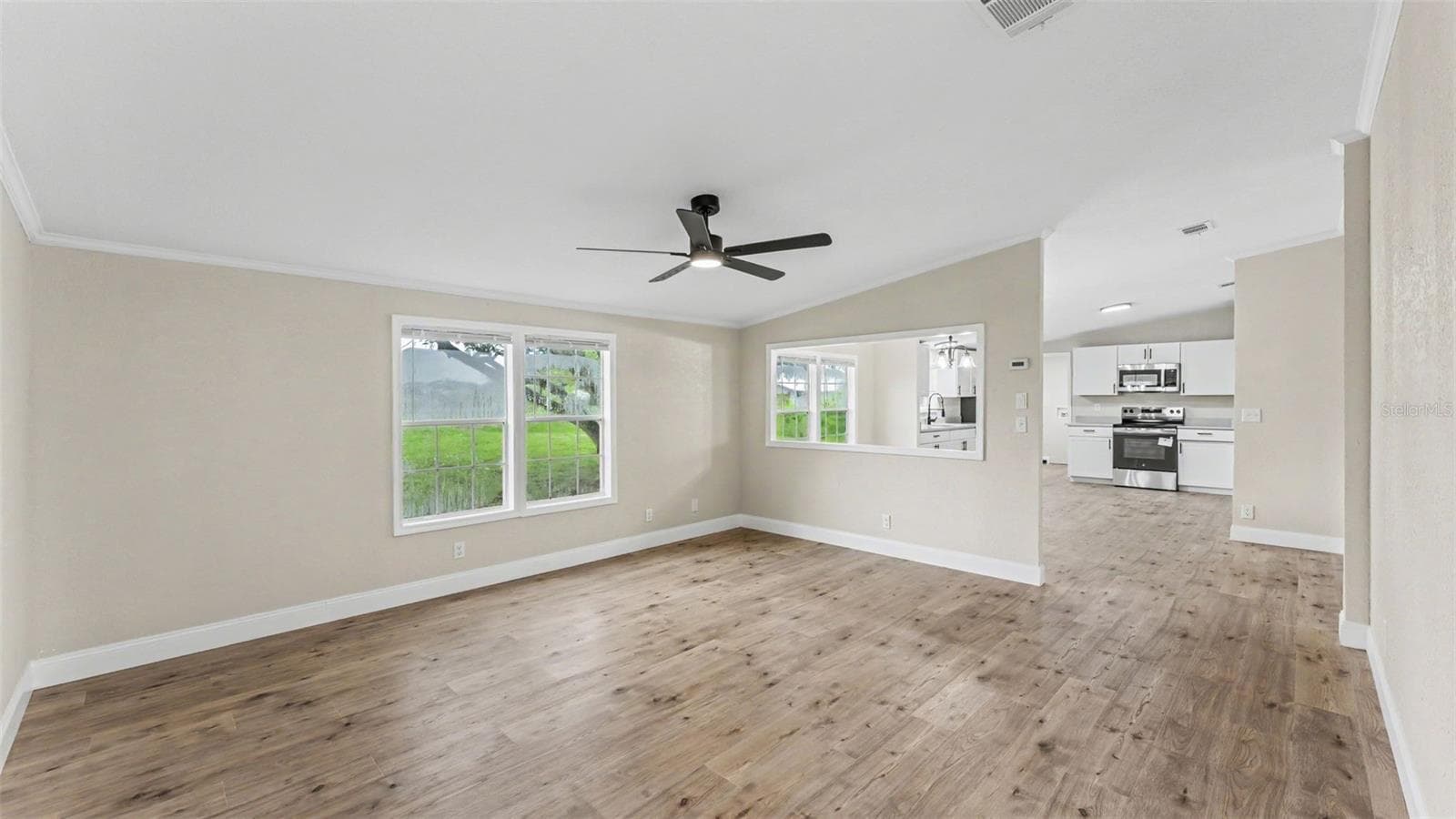 Manufactured Home at 207 BRADBURY RD, HAINES CITY, photo 12 of 26