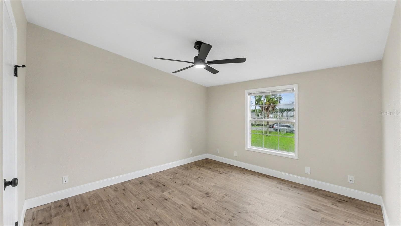 Manufactured Home at 207 BRADBURY RD, HAINES CITY, photo 18 of 26