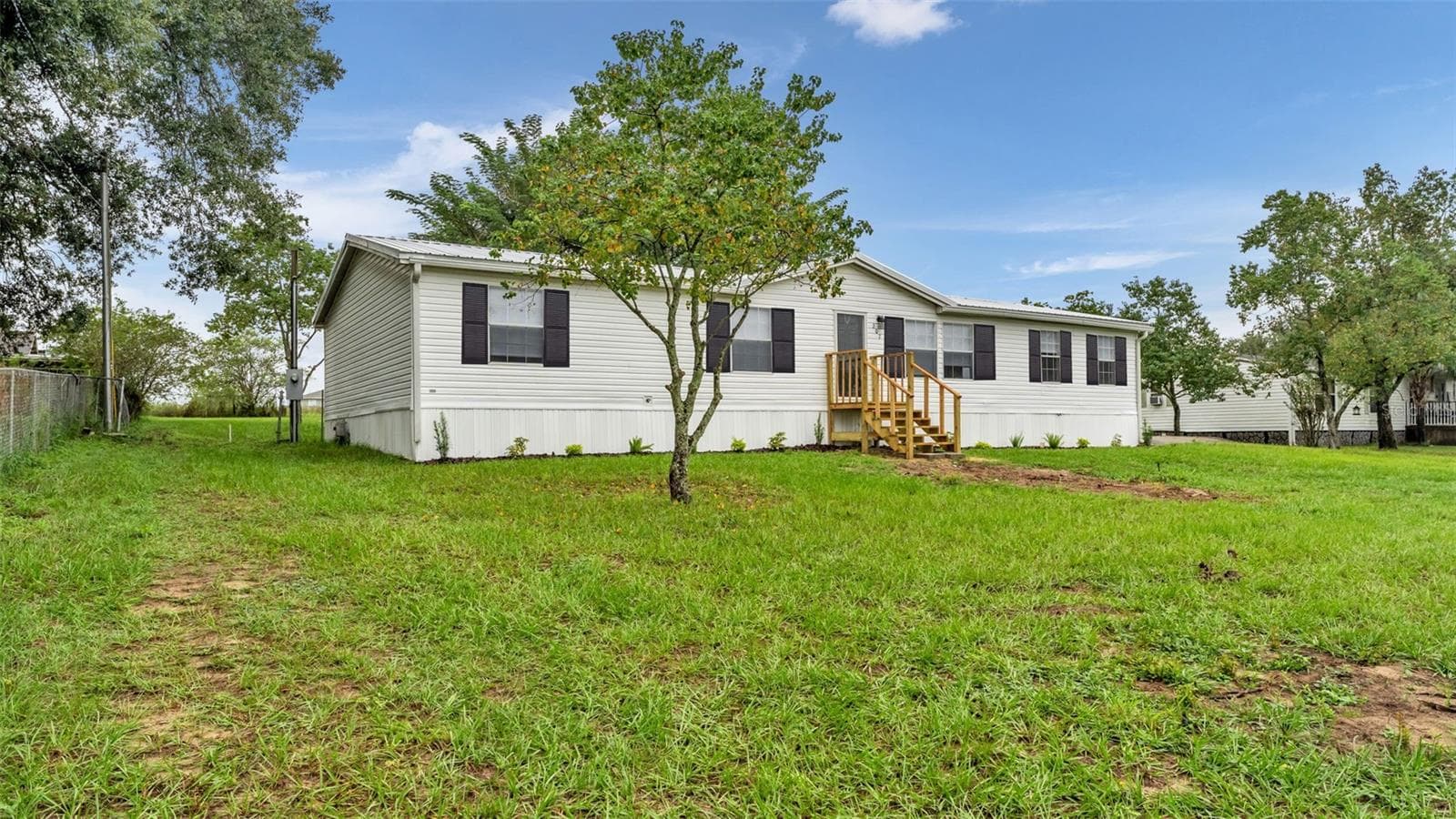 Manufactured Home at 207 BRADBURY RD, HAINES CITY, photo 24 of 26