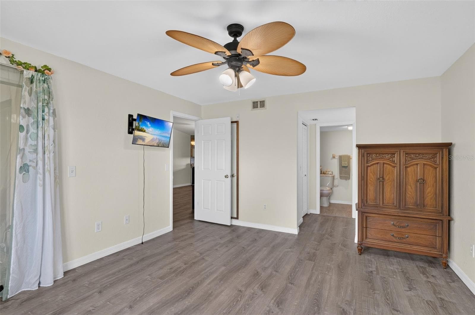 Condominium at 175 KINGS HWY #C4, PUNTA GORDA, photo 11 of 22