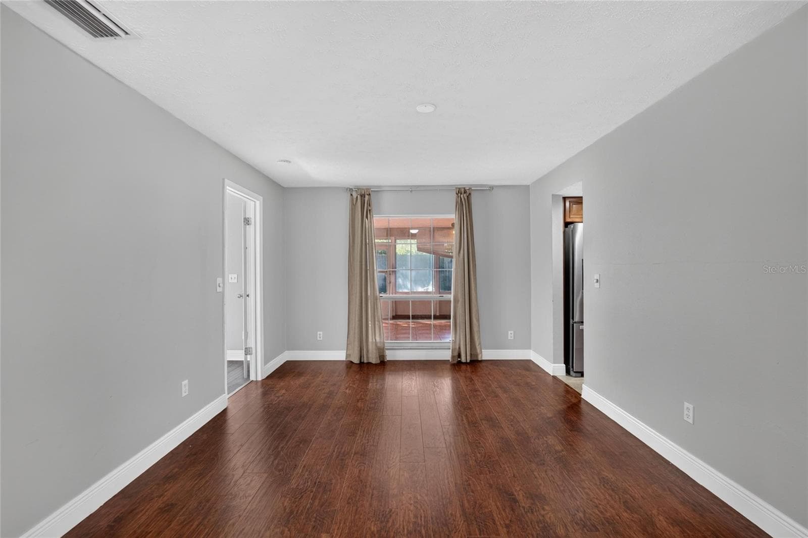 Single Family Residence at 3122 RESEDA CT, TAMPA, photo 14 of 62