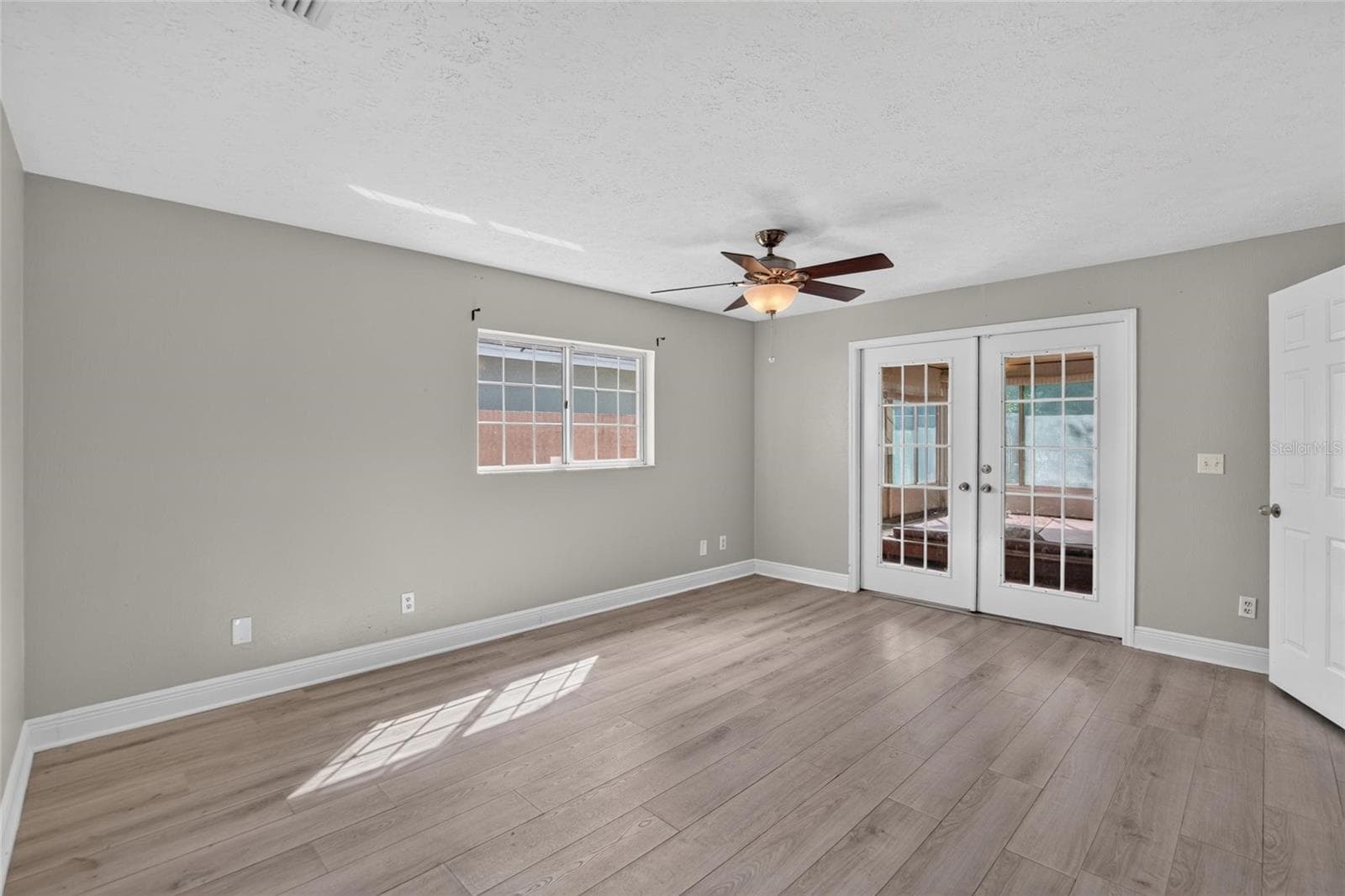 Single Family Residence at 3122 RESEDA CT, TAMPA, photo 21 of 62