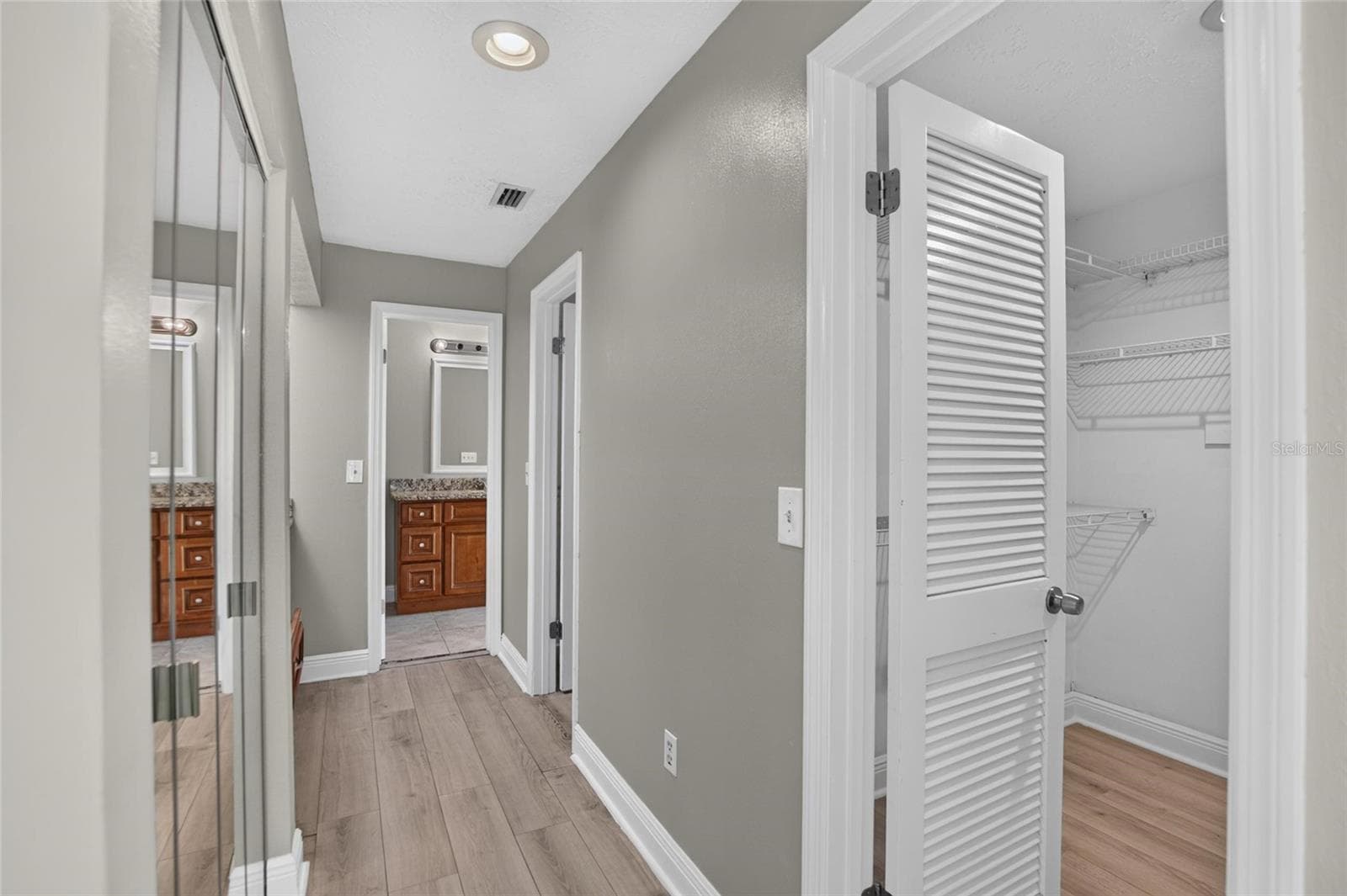 Single Family Residence at 3122 RESEDA CT, TAMPA, photo 23 of 62