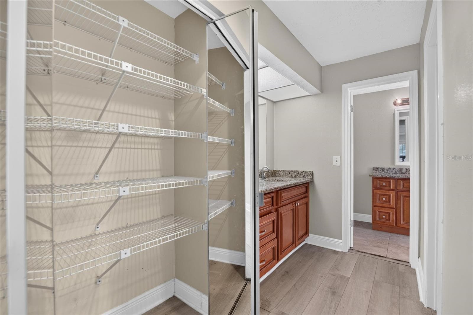 Single Family Residence at 3122 RESEDA CT, TAMPA, photo 25 of 62