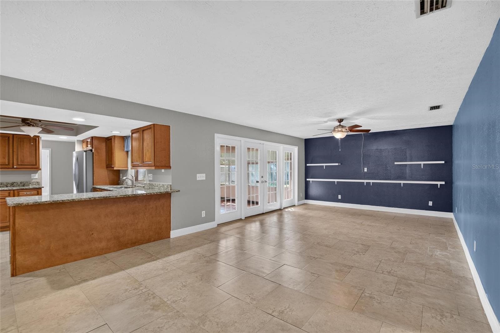 Single Family Residence at 3122 RESEDA CT, TAMPA, photo 36 of 62