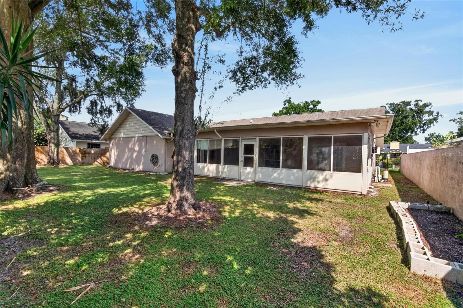 Single Family Residence at 3122 RESEDA CT, TAMPA, photo 54 of 62