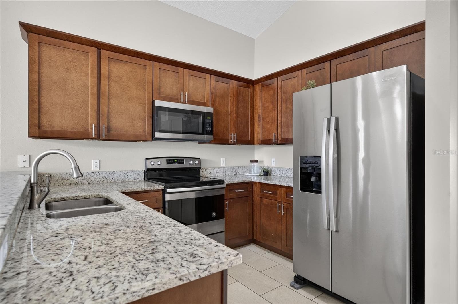 Single Family Residence at 124 LANCASTER DR, DAVENPORT, photo 15 of 53